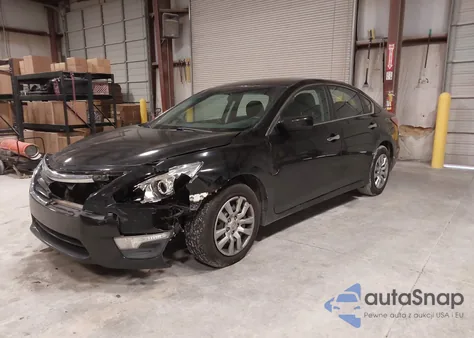 2015 Nissan Altima 2.5 S z USA, uszkodzony, nr VIN 1N4AL3AP8FC420739